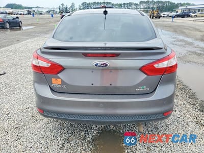 Zdjęcie 6 z 12 samochodu: 2013 FORD FOCUS SE VIN:1FADP3F23DL330118 - miniatura