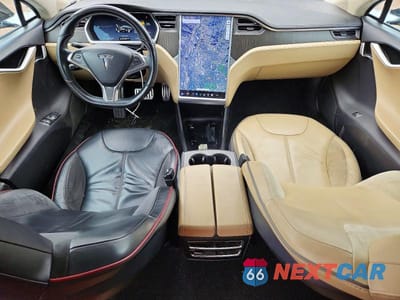 Zdjęcie 8 z 12 samochodu: 2012 TESLA MODEL S VIN:5YJSA1DP9CFP02696 - miniatura
