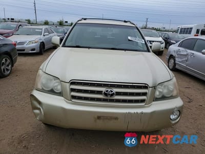 Piąte zdjęcie samochodu w środku: 2003 TOYOTA HIGHLANDER LIMITED VIN:JTEHF21A530131543 - miniatura
