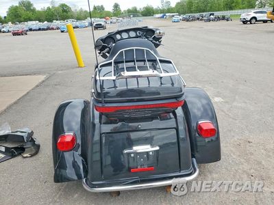 Czwarte zdjęcie samochodu z boku: 2017 HARLEY-DAVIDSON FLHTCUTG TRI GLIDE ULTRA VIN:1HD1MAD19HB857739 - miniatura