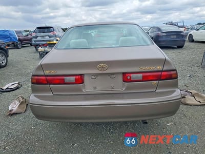 Zdjęcie 6 z 12 samochodu: 1999 TOYOTA CAMRY LE V6 VIN:JT2BF22K8X0192742 - miniatura