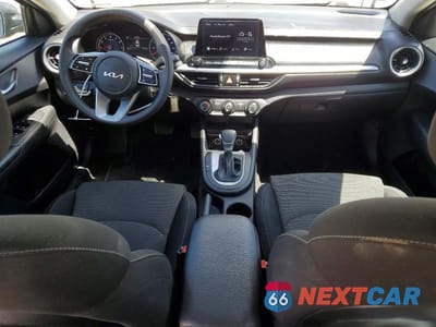 Zdjęcie 8 z 13 samochodu: 2023 KIA FORTE LXS VIN:3KPF24AD1PE590675 - miniatura