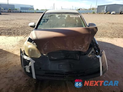 Piąte zdjęcie samochodu w środku: 2009 HYUNDAI ACCENT GLS VIN:KMHCN46C69U334378 - miniatura