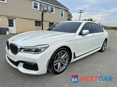 2019 BMW 750 XI WBA7F2C52KB240316 - główne zdjęcie licytacji z USA - miniatura