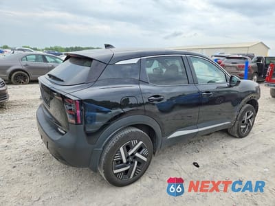 Trzecie zdjęcie samochodu z tyłu: 2025 NISSAN KICKS SV VIN:3N8AP6CA1SL344535 - miniatura