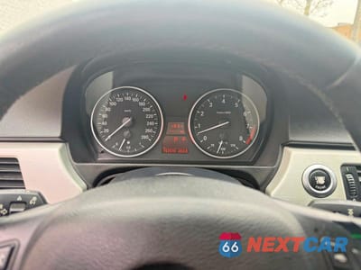 Zdjęcie 8 z 10 samochodu: 2007 BMW 335 I VIN:WBAVB73527PA86445 - miniatura