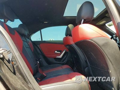 Zdjęcie 10 z 12 samochodu: 2021 MERCEDES-BENZ A 35 AMG VIN:W1K3G5BB8MJ321245 - miniatura