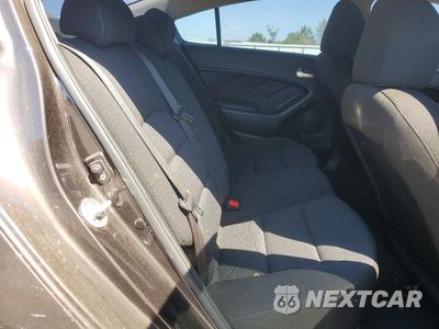 Zdjęcie 10 z 12 samochodu: 2017 KIA FORTE LX VIN:3KPFK4A73HE013562 - miniatura