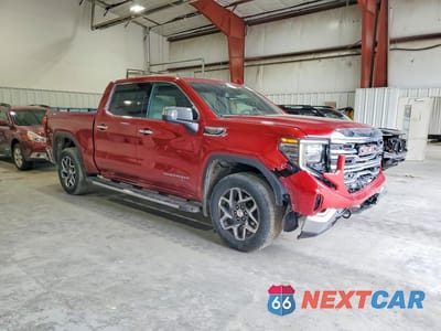 Czwarte zdjęcie samochodu z boku: 2024 GMC SIERRA K1500 SLT VIN:3GTUUDEL9RG192589 - miniatura