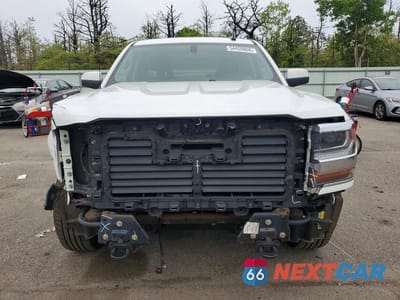 Piąte zdjęcie samochodu w środku: 2019 CHEVROLET SILVERADO LD K1500 LT VIN:2GCVKPEC4K1128941 - miniatura