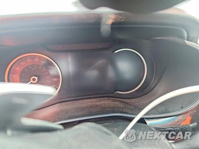 Zdjęcie 9 z 13 samochodu: 2025 GENESIS G70 2.5T STANDARD VIN:KMTG34SC2SU158731 - miniatura