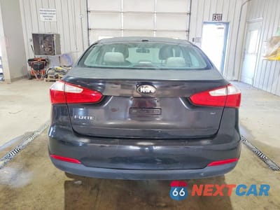 Zdjęcie 6 z 13 samochodu: 2015 KIA FORTE LX VIN:KNAFX4A68F5326945 - miniatura