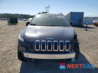 Piąte zdjęcie samochodu w środku: 2016 JEEP CHEROKEE SPORT VIN:1C4PJLAB8GW140933 - miniatura