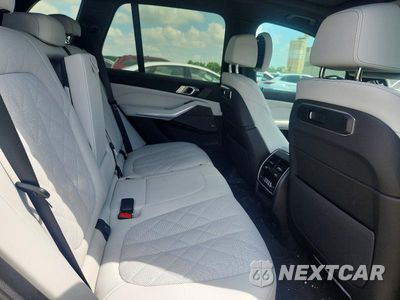Zdjęcie 11 z 14 samochodu: 2026 BMW X5 XDRIVE50E VIN:5UX43EU07T9218189 - miniatura