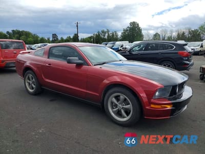 Czwarte zdjęcie samochodu z boku: 2005 FORD MUSTANG GT VIN:1ZVFT82HX55241235 - miniatura
