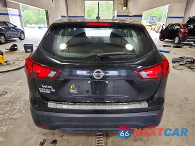 Zdjęcie 6 z 14 samochodu: 2018 NISSAN ROGUE SPORT S VIN:JN1BJ1CP0JW103246 - miniatura