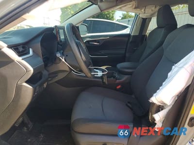 Zdjęcie 7 z 13 samochodu: 2019 TOYOTA RAV4 XLE VIN:2T3P1RFV0KW039558 - miniatura