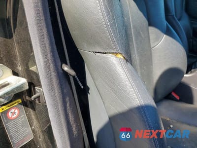 Zdjęcie 10 z 12 samochodu: 2002 MERCEDES-BENZ SLK 230 KOMPRESSOR VIN:WDBKK49FX2F263032 - miniatura