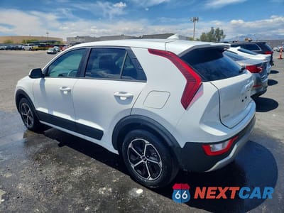 Drugie zdjęcie samochodu z przodu: 2026 KIA NIRO LX VIN:KNDCP3LE3T5337626 - miniatura