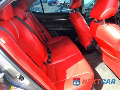 Zdjęcie 10 z 13 samochodu: 2018 TOYOTA CAMRY XSE VIN:4T1B61HK2JU061276 - miniatura