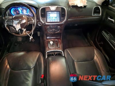 Zdjęcie 8 z 12 samochodu: 2015 CHRYSLER 300C VIN:2C3CCAKG9FH749859 - miniatura