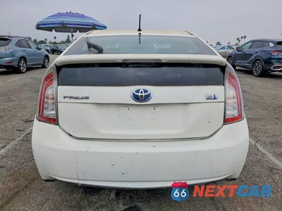 Zdjęcie 6 z 12 samochodu: 2012 TOYOTA PRIUS TWO VIN:JTDKN3DUXC1600015 - miniatura