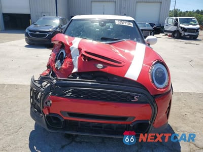 Piąte zdjęcie samochodu w środku: 2023 MINI COOPER S VIN:WMW53DK0XP2T69204 - miniatura