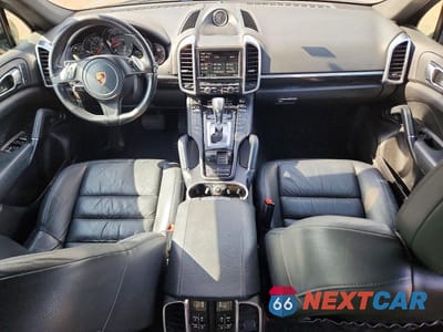 Zdjęcie 8 z 12 samochodu: 2013 PORSCHE CAYENNE VIN:WP1AA2A24DLA01930 - miniatura
