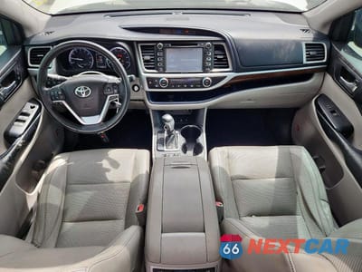 Zdjęcie 8 z 14 samochodu: 2015 TOYOTA HIGHLANDER LIMITED PLATINUM VIN:5TDDKRFH7FS134409 - miniatura