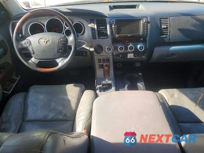 Zdjęcie 8 z 13 samochodu: 2012 TOYOTA SEQUOIA PLATINUM VIN:5TDYY5G15CS039983 - miniatura