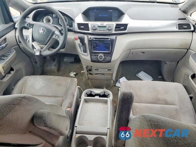 Zdjęcie 8 z 13 samochodu: 2017 HONDA ODYSSEY SE VIN:5FNRL5H3XHB023244 - miniatura
