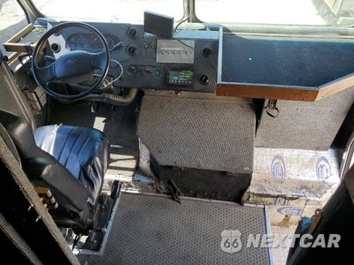 Zdjęcie 8 z 13 samochodu: 2012 FORD F59 VIN:1F66F5KY9C0A01485 - miniatura