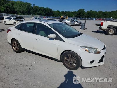 Czwarte zdjęcie samochodu z boku: 2014 FORD FOCUS BEV VIN:1FADP3F25EL243693 - miniatura