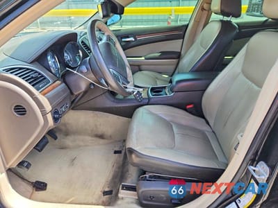 Zdjęcie 7 z 12 samochodu: 2013 CHRYSLER 300C LUXURY VIN:2C3CCAST3DH519549 - miniatura