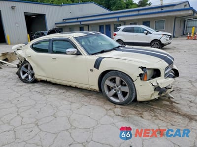 Czwarte zdjęcie samochodu z boku: 2008 DODGE CHARGER SXT VIN:2B3KA33G18H334434 - miniatura