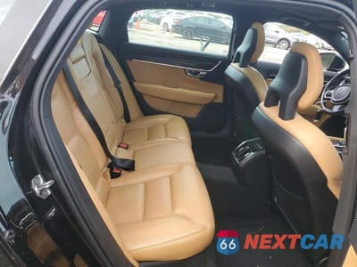 Zdjęcie 10 z 12 samochodu: 2018 VOLVO S90 T5 MOMENTUM VIN:LVY982MK4JP028280 - miniatura
