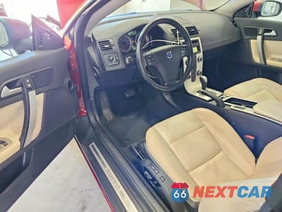 Zdjęcie 8 z 12 samochodu: 2011 VOLVO C70 T5 VIN:YV1672MC6BJ108085 - miniatura