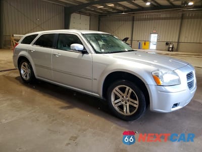 Czwarte zdjęcie samochodu z boku: 2006 DODGE MAGNUM SXT VIN:2D4FV47V26H200681 - miniatura