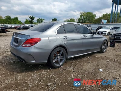 Trzecie zdjęcie samochodu z tyłu: 2016 MERCEDES-BENZ C 300 VIN:55SWF4JB2GU158303 - miniatura