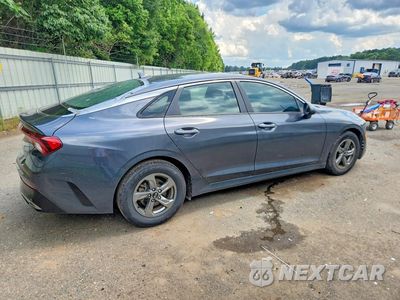 Trzecie zdjęcie samochodu z tyłu: 2021 KIA K5 LXS VIN:5XXG14J29MG019573 - miniatura