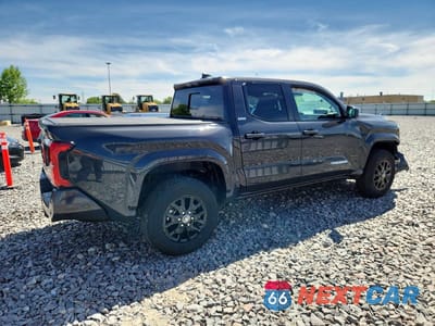 Trzecie zdjęcie samochodu z tyłu: 2025 TOYOTA TACOMA SR5 VIN:3TMLB5JN6SM092651 - miniatura