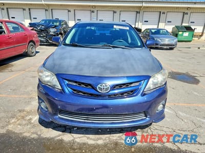 Piąte zdjęcie samochodu w środku: 2012 TOYOTA COROLLA S VIN:2T1BU4EE7CC782431 - miniatura