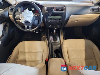 Zdjęcie 8 z 12 samochodu: 2011 VOLKSWAGEN JETTA SE VIN:3VWDZ7AJ3BM349142 - miniatura