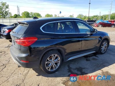 Trzecie zdjęcie samochodu z tyłu: 2017 BMW X1 XDRIVE28I VIN:WBXHT3C36H5F76696 - miniatura