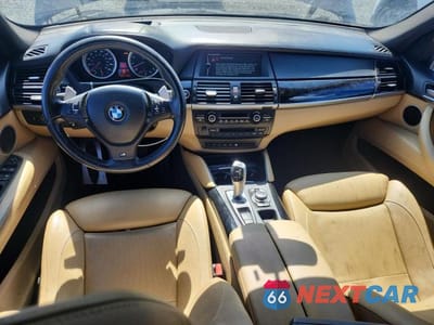 Zdjęcie 8 z 12 samochodu: 2011 BMW X5 M VIN:5YMGY0C56BLK26311 - miniatura