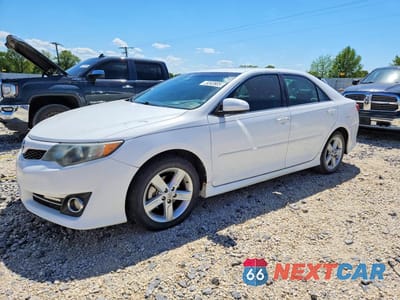 2013 TOYOTA CAMRY SE 4T1BF1FK8DU725684 - główne zdjęcie licytacji z USA - miniatura