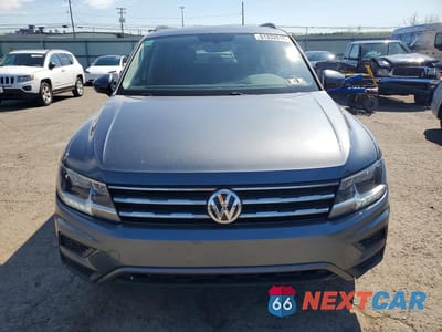 Piąte zdjęcie samochodu w środku: 2021 VOLKSWAGEN TIGUAN SE VIN:3VV2B7AX1MM147391 - miniatura