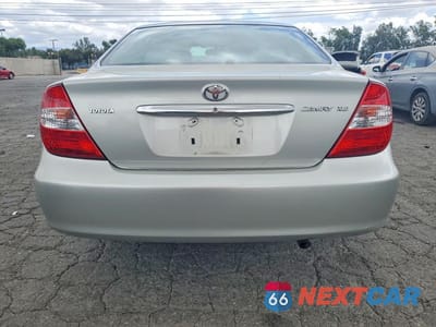 Zdjęcie 6 z 12 samochodu: 2003 TOYOTA CAMRY XLE VIN:JTDBE32K530154637 - miniatura