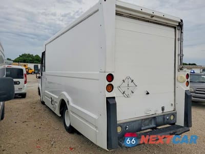 Drugie zdjęcie samochodu z przodu: 2015 ISUZU NPR DELIVERY VAN VIN:JALB4T171F7W00034 - miniatura