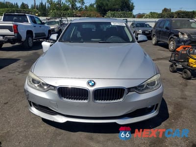 Piąte zdjęcie samochodu w środku: 2013 BMW 328 I SULEV VIN:WBA3C1G58DNN93222 - miniatura